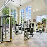 Vargos Longterm Gym Pool 2B2B King Fully Equipped