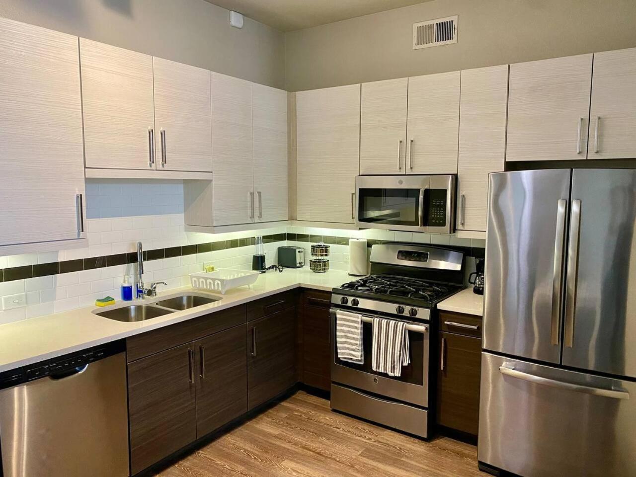 Apartment Vargos Longterm Gym Pool 2b2b King Fully Equipped Houston